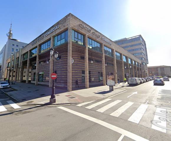 Local comercial en Venta en Oviedo - CL CARLOS LOPEZ OTIN, 3 en Llamaquique