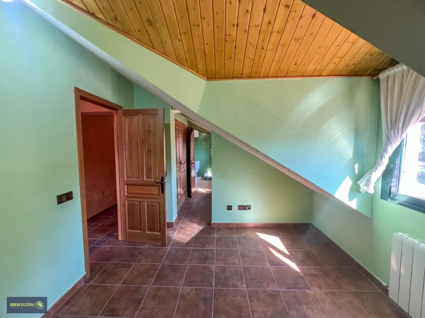 Houses for sale in Navalafuente  with Heating, Private garden and Storage room