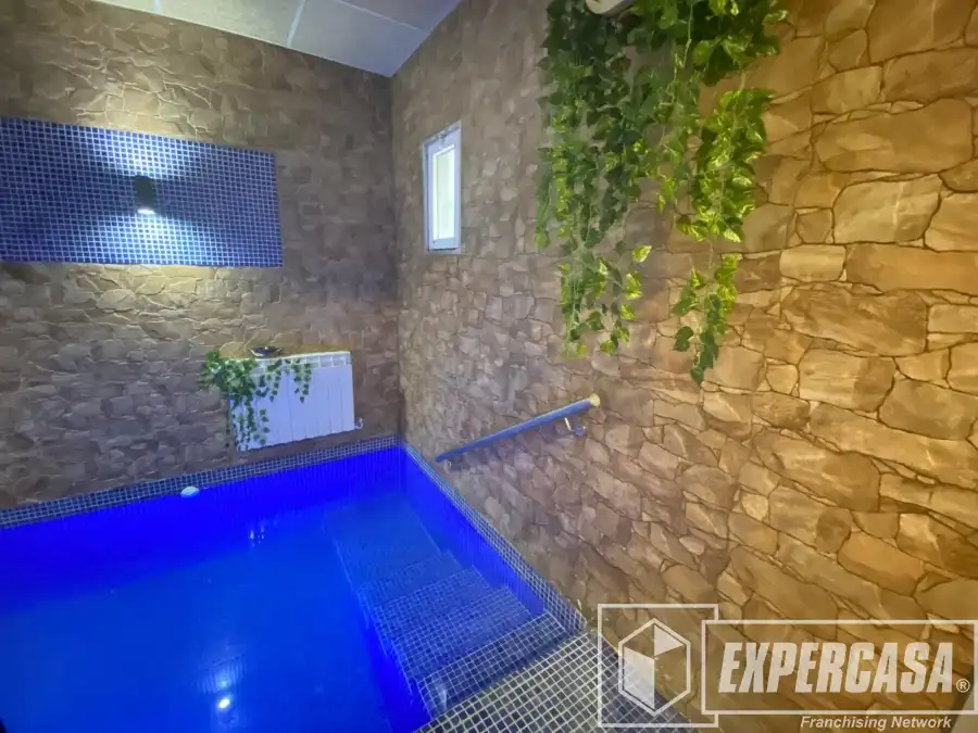 Swimming pool of Houses for sale in Torrent  with Air Conditioner, Heating and Terrace