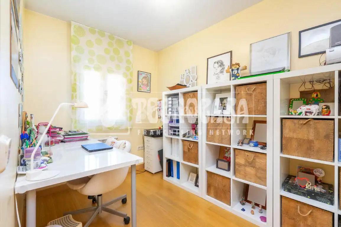 Schlafzimmer von Wohnung zum Verkauf in Colmenar Viejo mit Klimaanlage, Heizung und Balkon