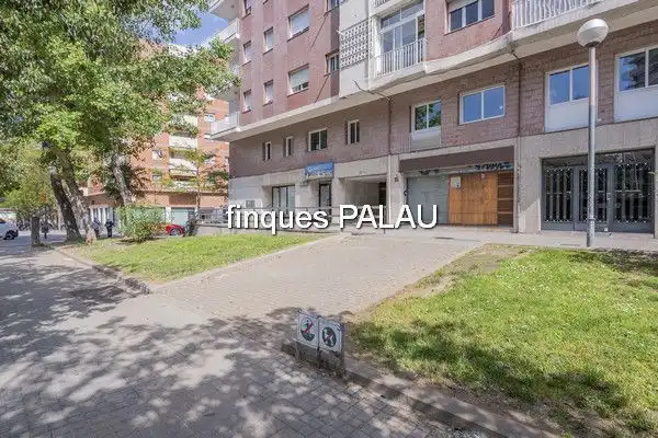 Local comercial en venda a Les Corts, imagen 32