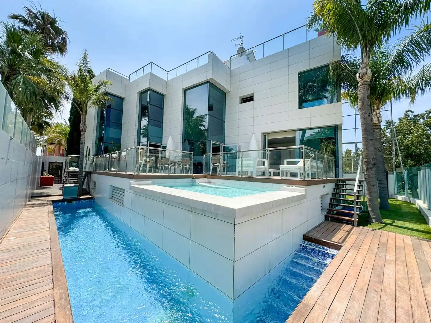 Piscina de Casa o chalet en venta en Motril con Aire acondicionado, Calefacción y Terraza