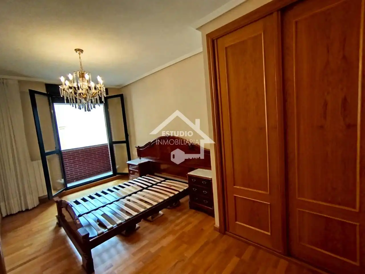 Schlafzimmer von Wohnung zum Verkauf in Oyón-Oion mit Heizung, Abstellraum und Balkon