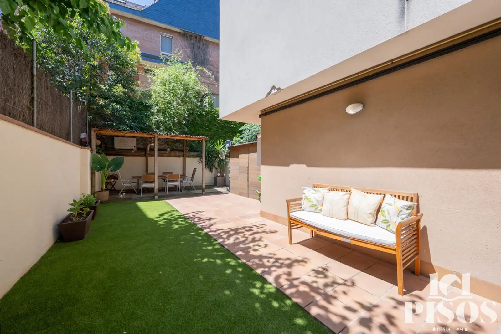 Terraza de Dúplex en venta en Sant Cugat del Vallès con Aire acondicionado, Calefacción y Jardín privado