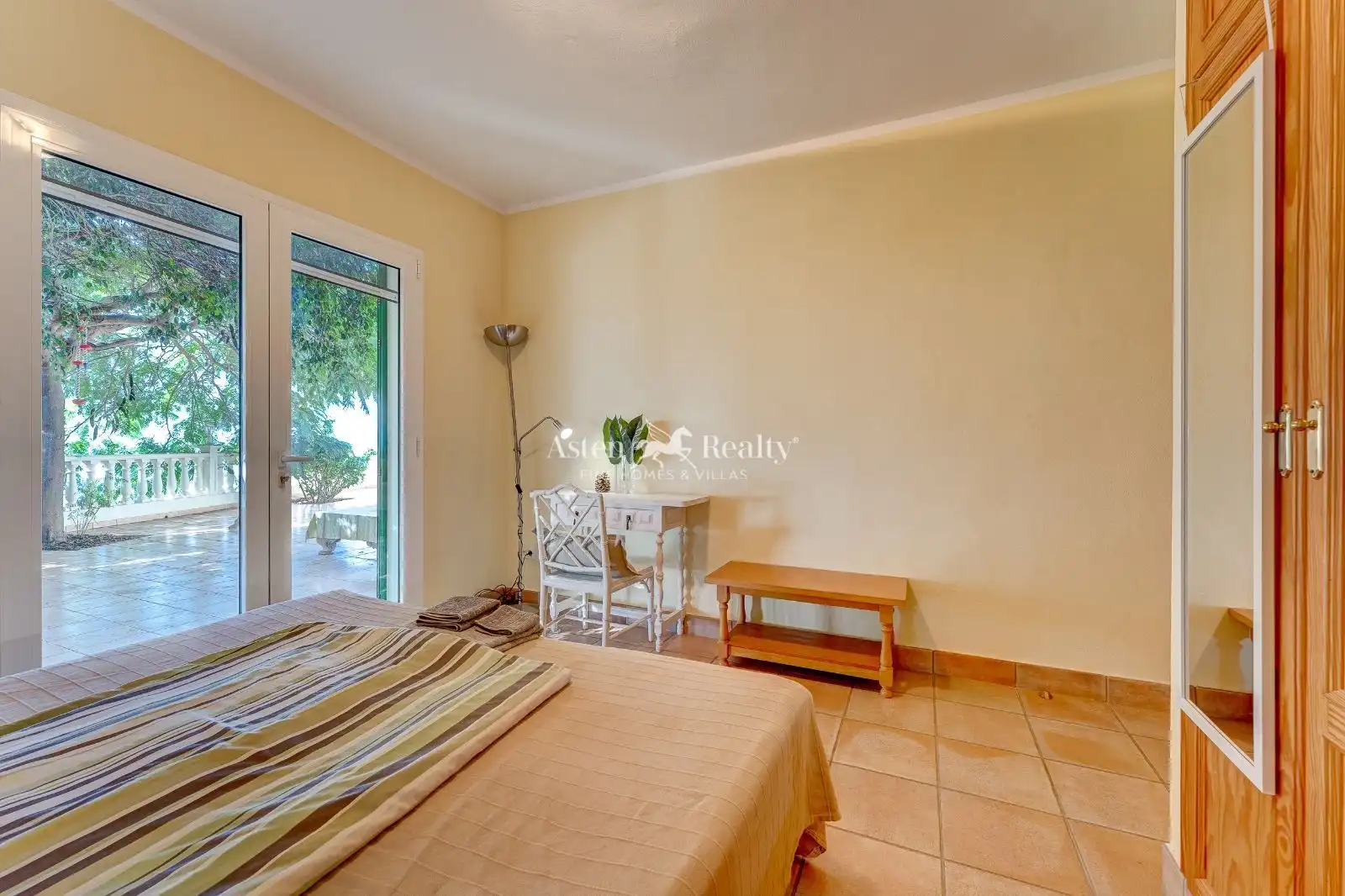Schlafzimmer von Haus oder Chalet zum Verkauf in Guía de Isora mit Terrasse, Schwimmbad und Möbliert