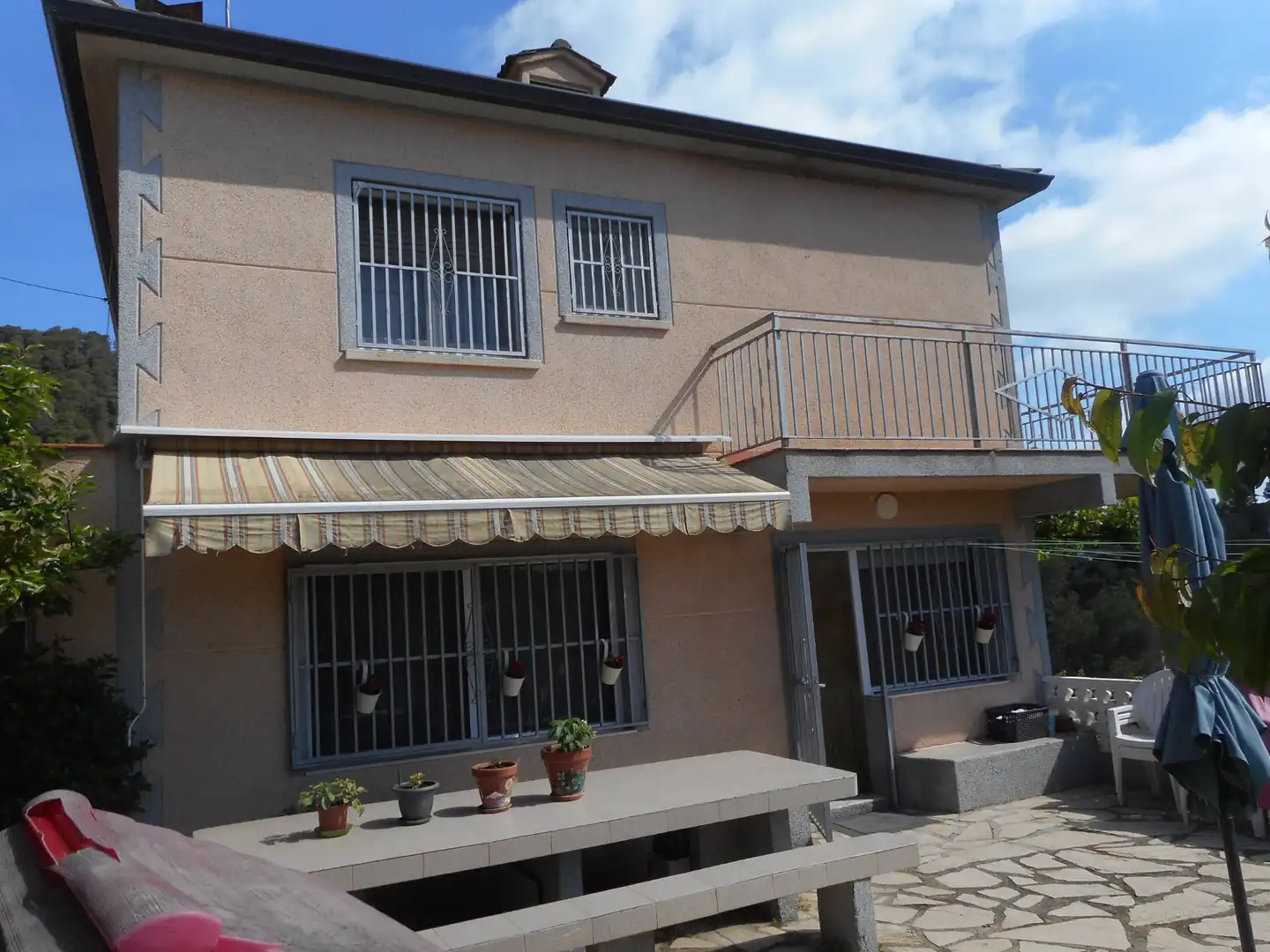 Vista exterior de Casa o xalet en venda en Olesa de Bonesvalls amb Calefacció, Jardí privat i Terrassa