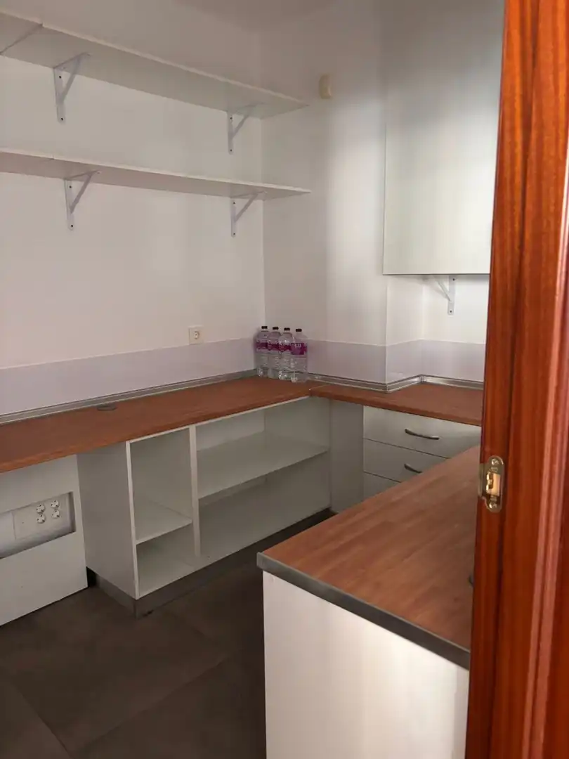 Cocina de Local en venta en Salamanca