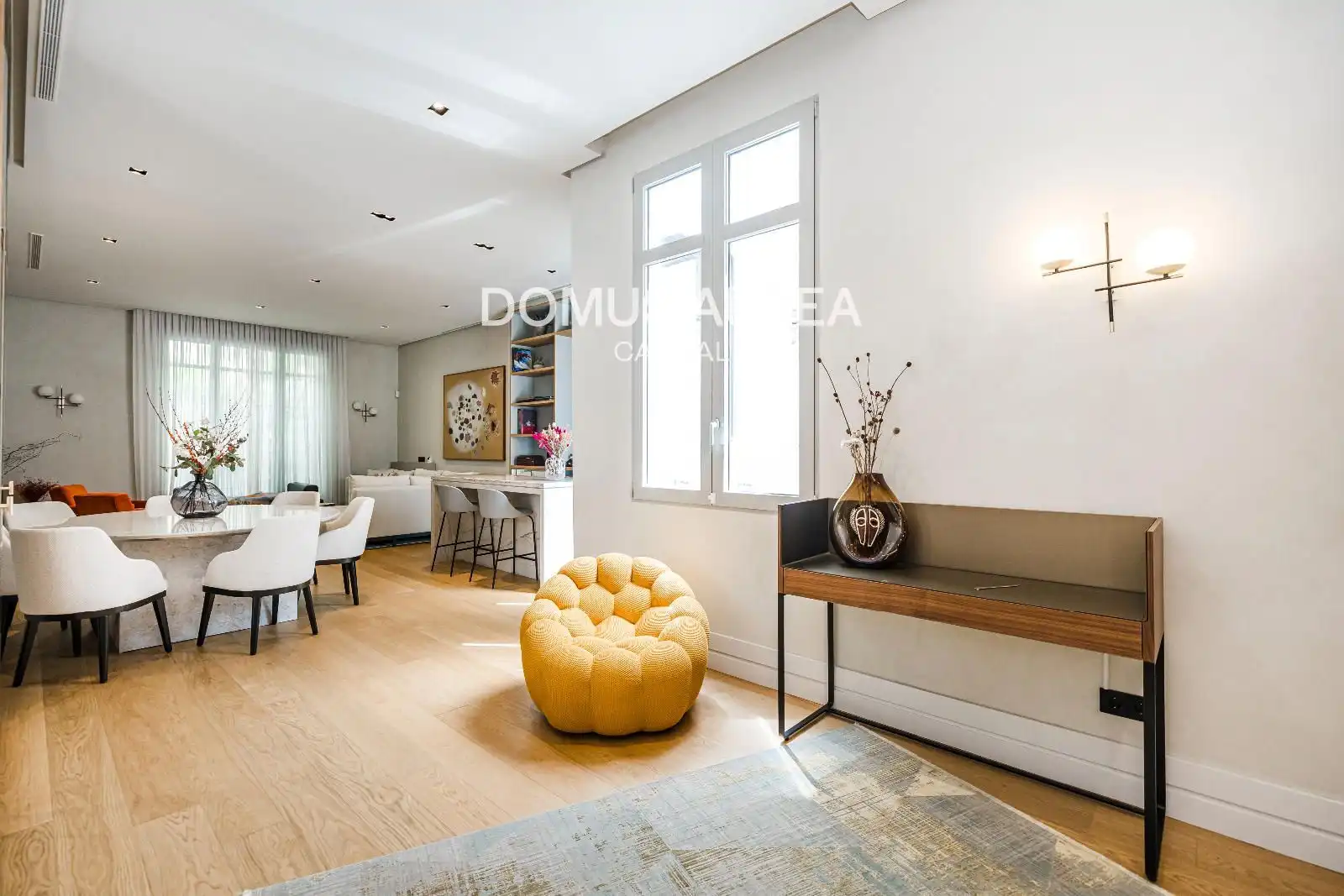 Living room of Flat for rent in Madrid  with Air Conditioner, Storage room and Furnished