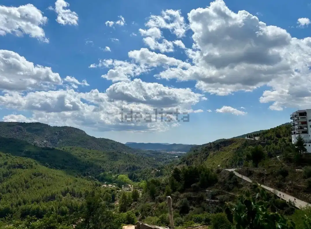 Vista exterior de Piso en venta en Llucena / Lucena del Cid con Jardín privado, Trastero y Balcón