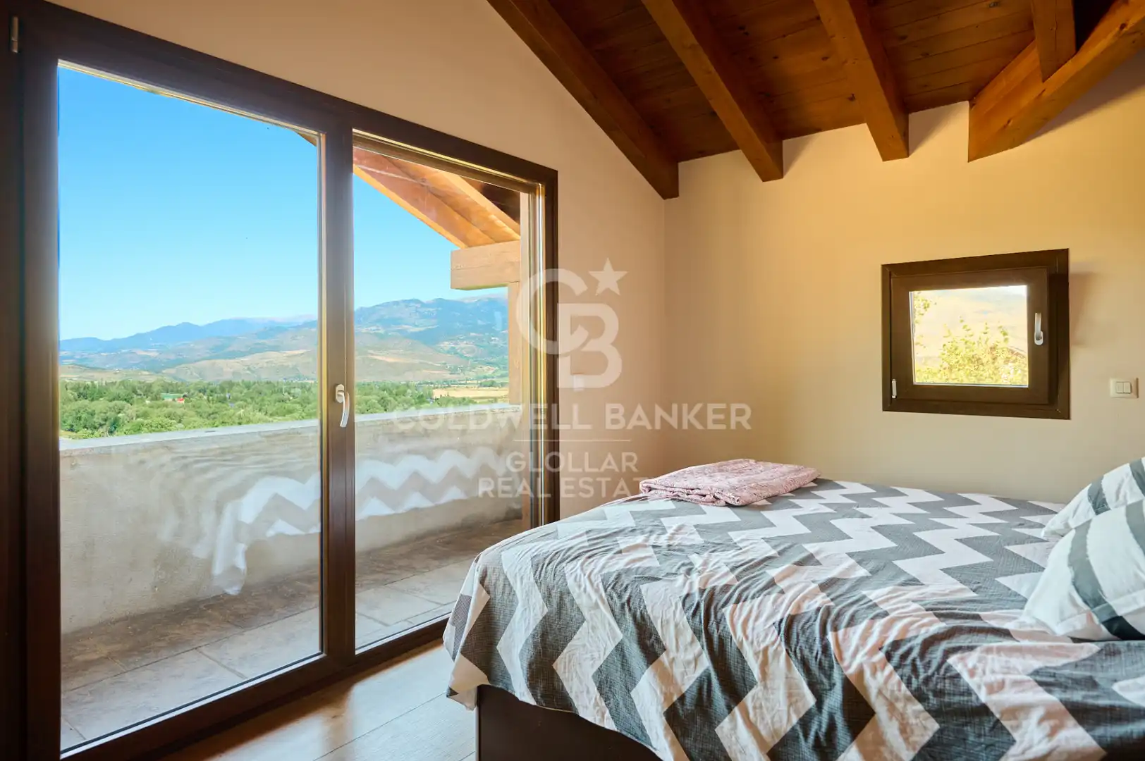 Dormitori de Casa o xalet en venda en Das amb Calefacció, Jardí privat i Parquet