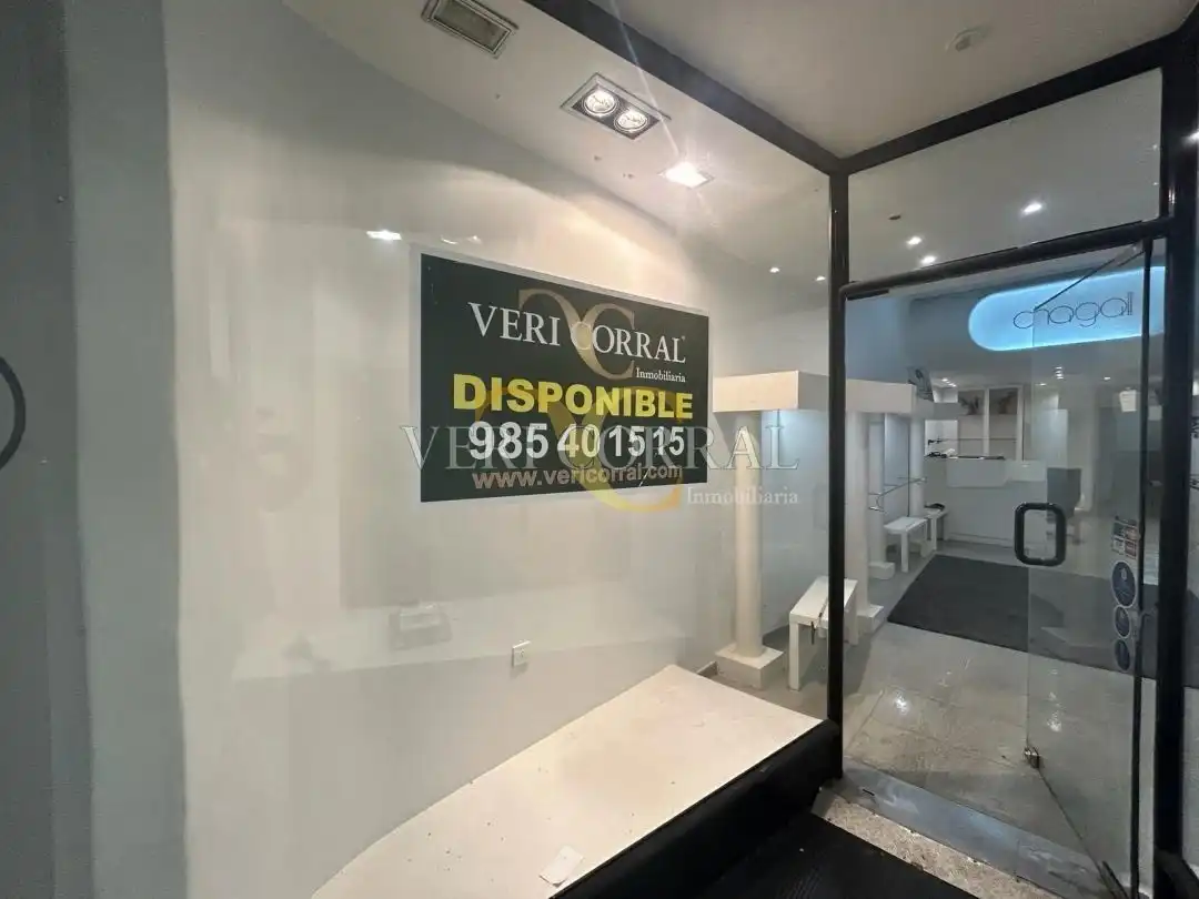 Local en venta en Oviedo , Asturias