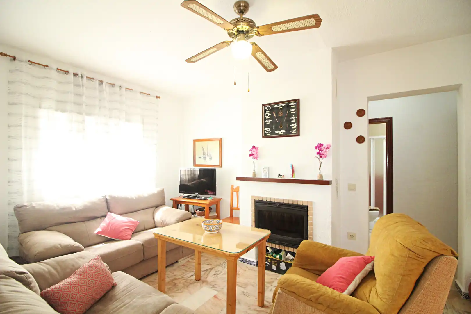 Living room of Detached homes for sale in Mazagón  with Air Conditioner, Terrace and Storage room