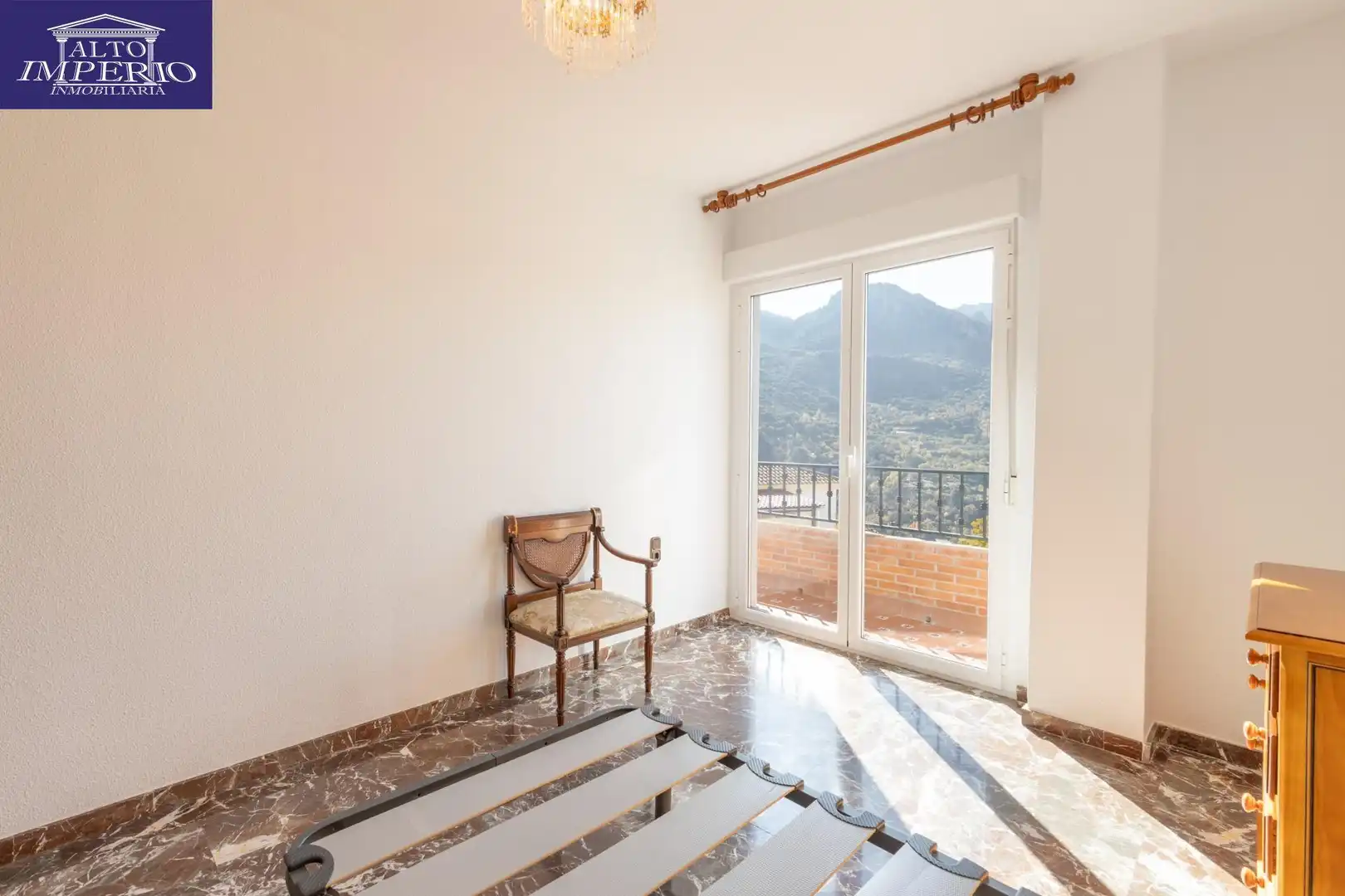 Piso en venta en Güéjar Sierra con Terraza, Trastero y Balcón