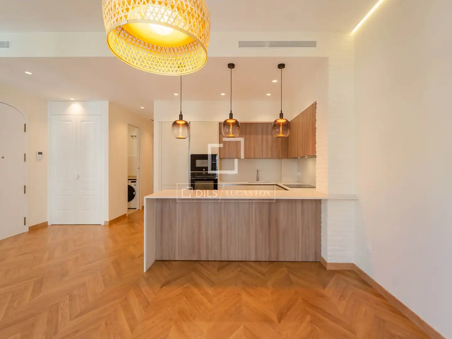 Cuina de Pis de lloguer en Valencia amb Aire condicionat, Calefacció i Parquet