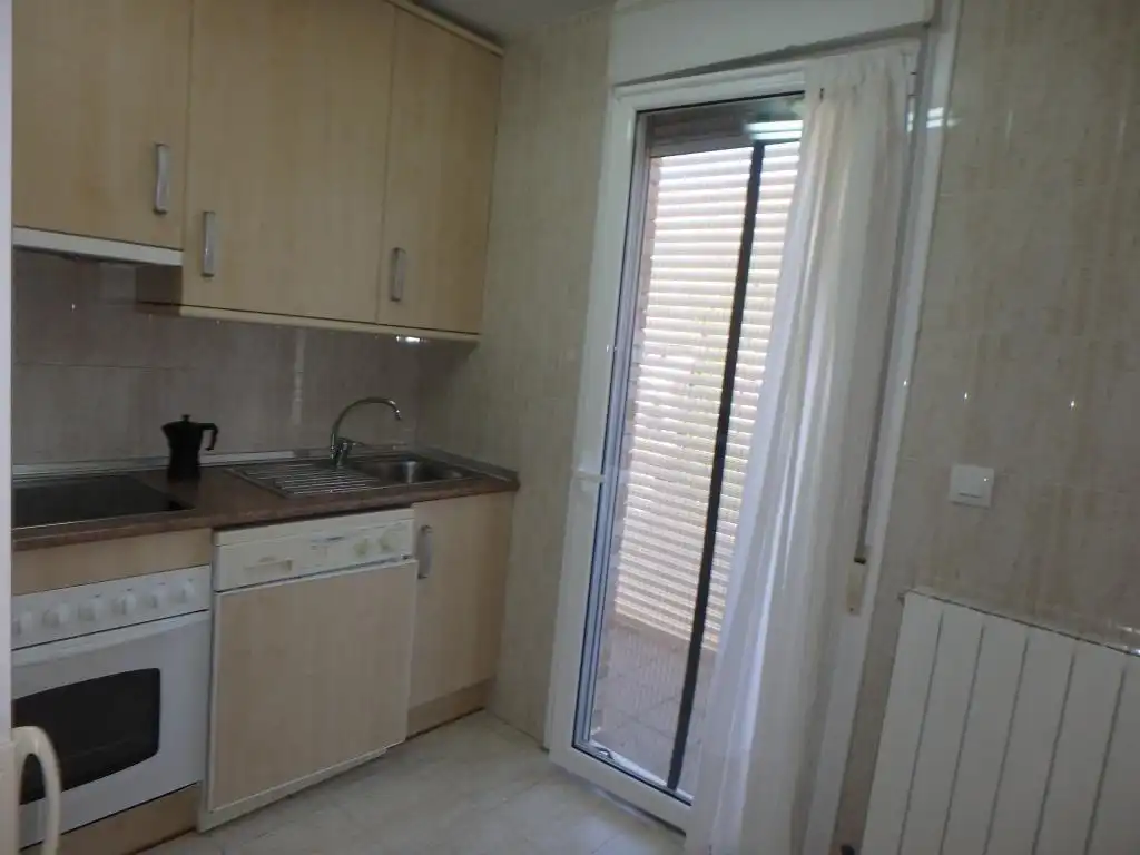 Küche von Wohnung zum Verkauf in Yesa mit Heizung und Möbliert
