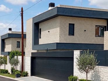 Chalet con balcón en venta en Calle de Santa Gema 6