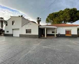 Vista exterior de Casa o xalet en venda en Tortosa amb Terrassa i Piscina