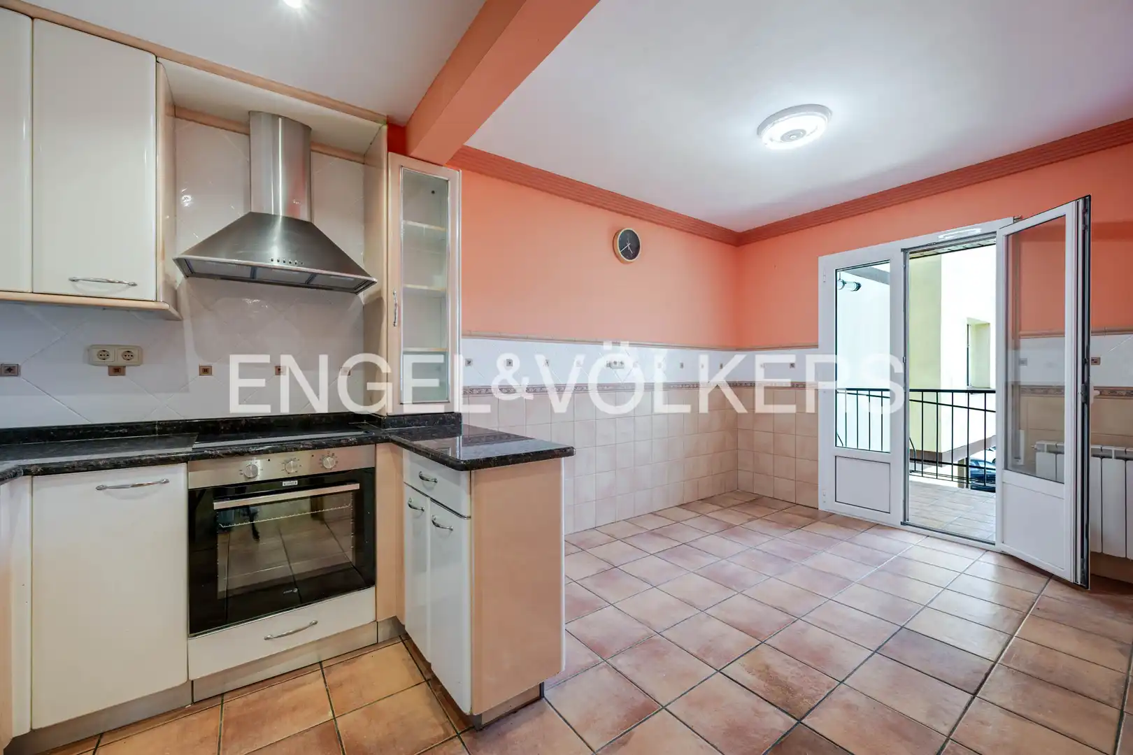 Cocina de Piso en venta en Hernani con Calefacción y Balcón