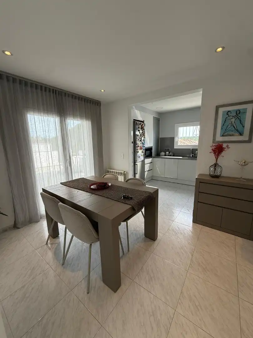 Comedor de Casa o chalet en venta en L'Escala con Aire acondicionado, Calefacción y Jardín privado