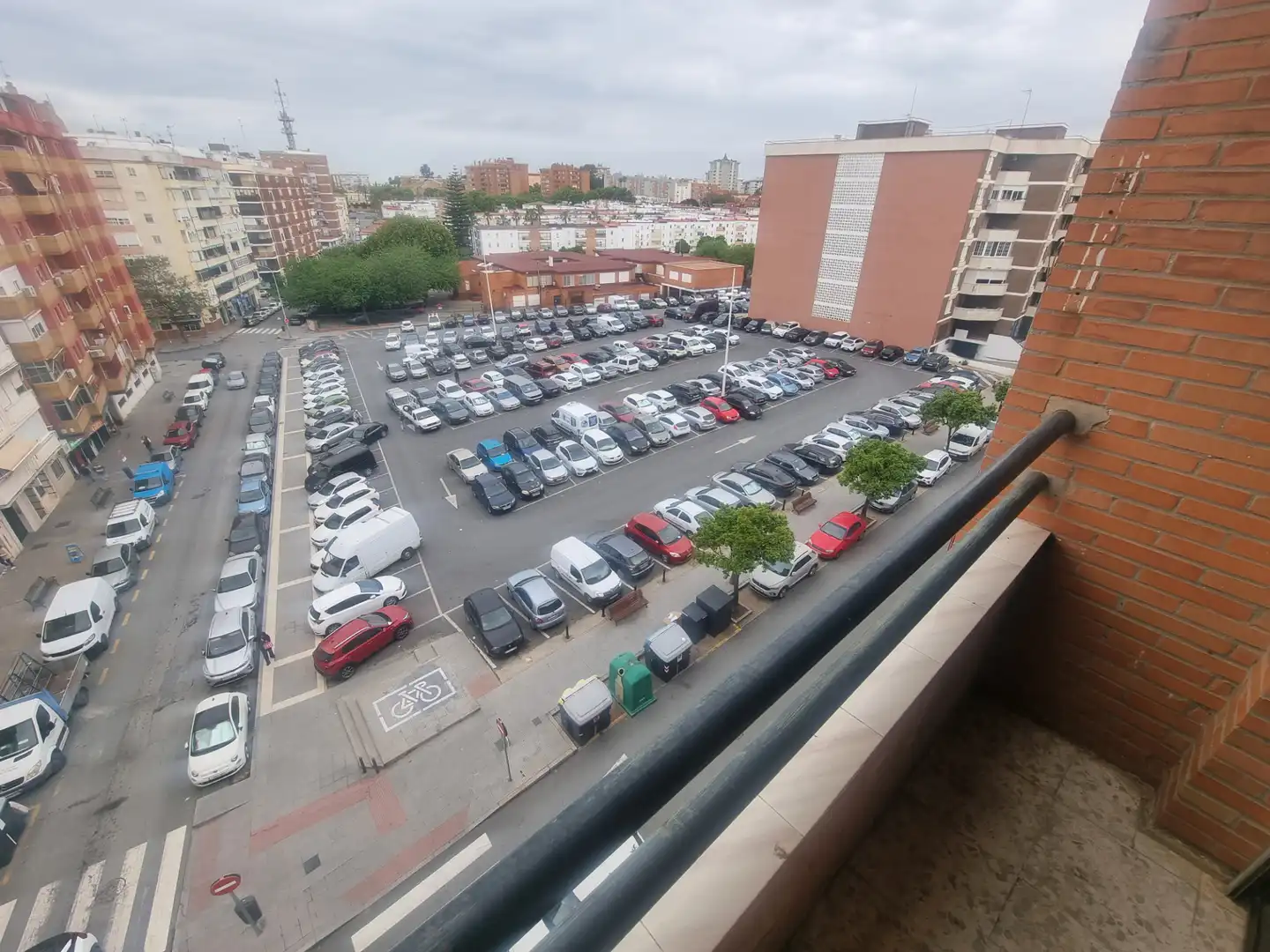 Aparcament de Pis en venda en Huelva amb Traster, Moblat i Balcó