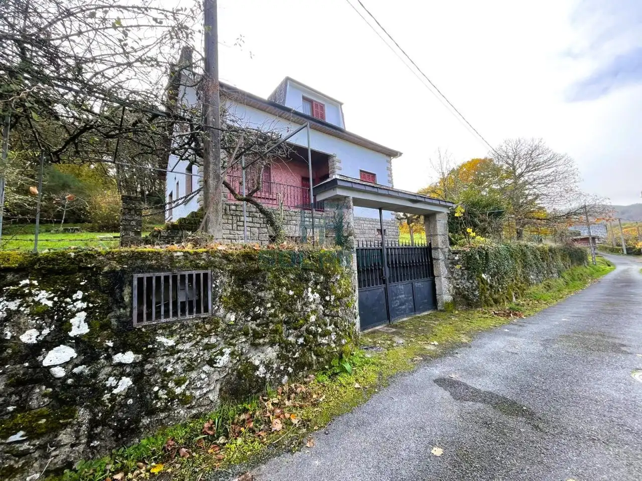 Vista exterior de Casa o chalet en venta en Baños de Molgas con Calefacción y Jardín privado
