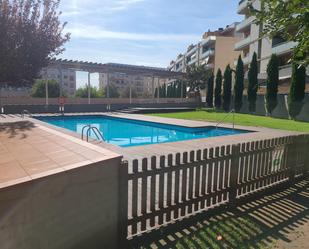 Piscina de Apartament en venda en Figueres amb Aire condicionat, Terrassa i Balcó