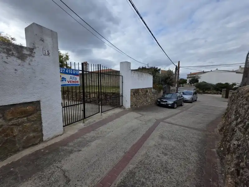 Vista exterior de Casa o chalet en venta en Valdeobispo con Terraza y Piscina