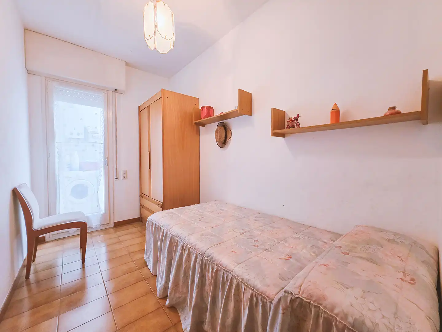 Habitación de Piso de alquiler en Sant Pol de Mar con Aire acondicionado, Calefacción y Amueblado