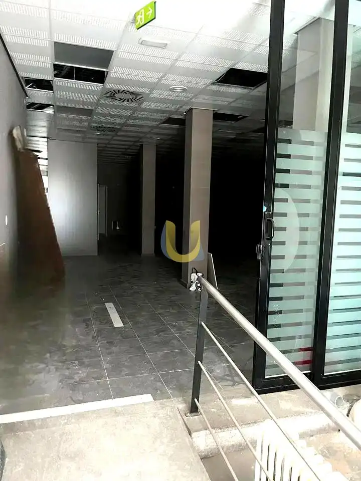 Local comercial de lloguer a Centro, imagen 2