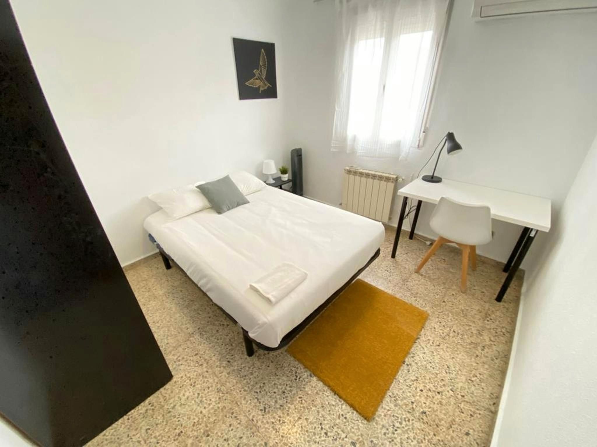 Bedroom of Flat to share in  Madrid Capital  with Heating, Furnished and Washing machine