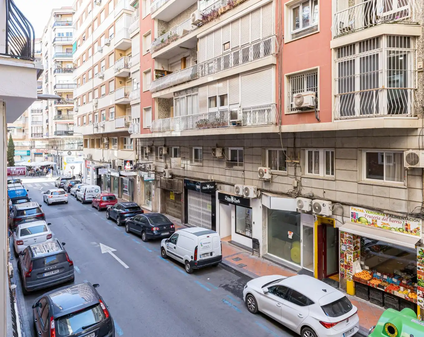 Außenansicht von Wohnung zum Verkauf in Murcia mit Terrasse, Abstellraum und Balkon