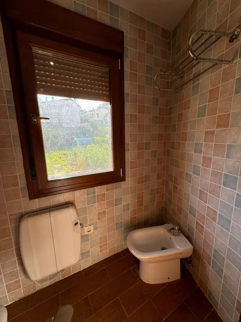 Bathroom of Detached homes for sale in Alocén  with Heating, Storage room and Balcony
