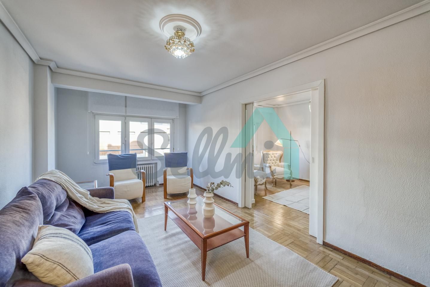 Living room of Flat to rent in Oviedo   with Heating, Parquet flooring and Terrace