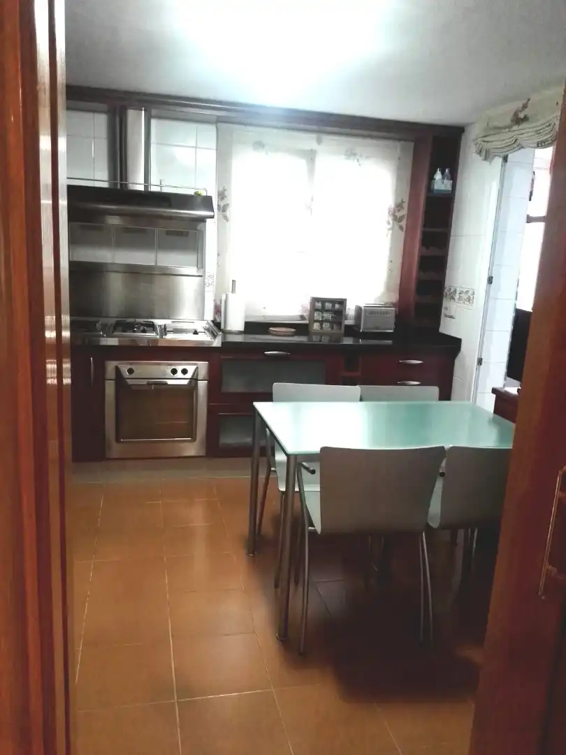 Cocina de Piso en venta en Granada con Aire acondicionado, Calefacción y Amueblado