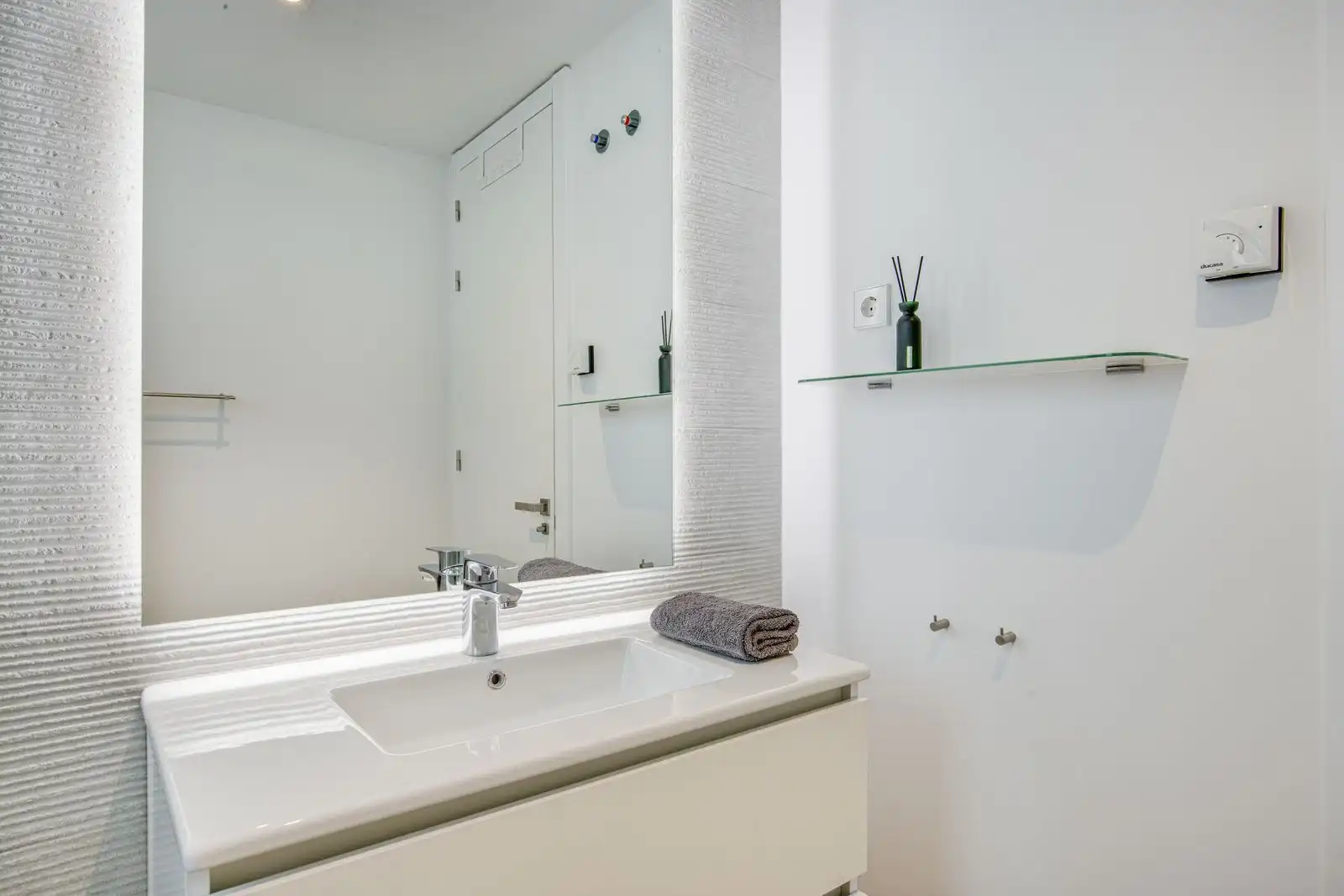 Apartament amb piscina en venda a Calle Eslovenia 5, imagen 32