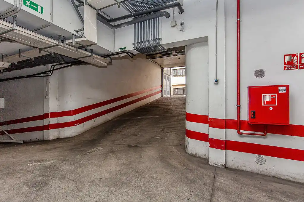 Parking de Piso en venta en Valterra - Altavista