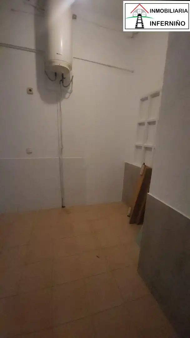 Local en venta en Piñeiros- Freixeiro