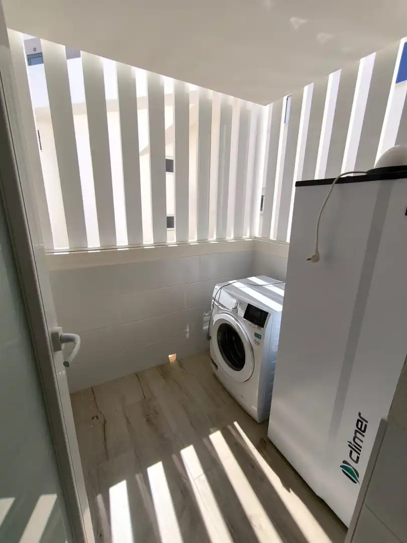 Bany de Apartament de lloguer en Marbella amb Aire condicionat, Terrassa i Traster