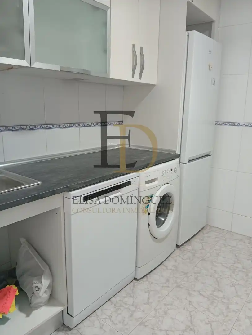 Cocina de Piso de alquiler en Salamanca con Calefacción, Amueblado y Balcón