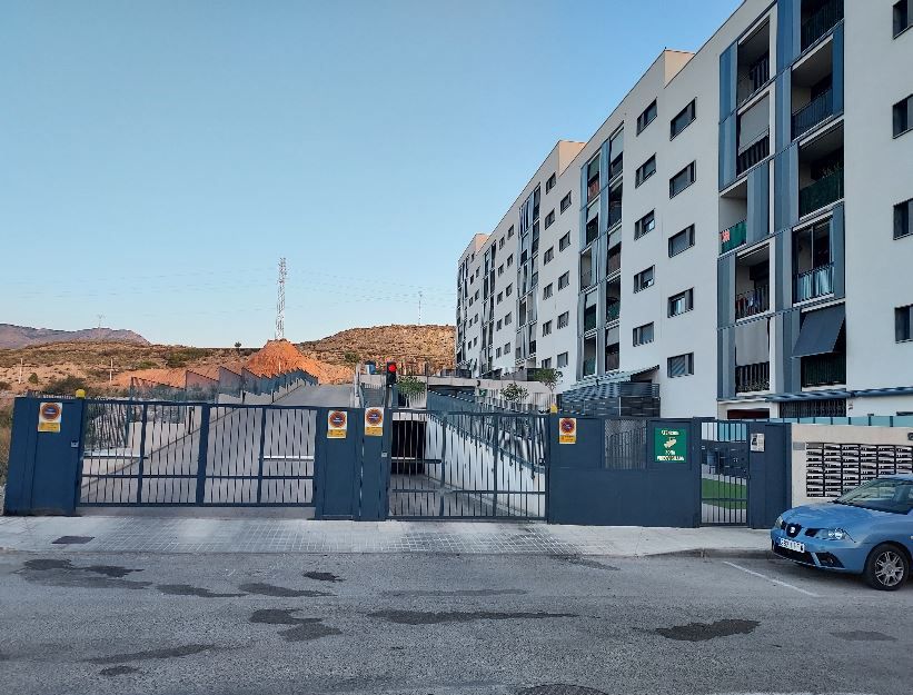 Vista exterior de Traster de lloguer en Crevillent