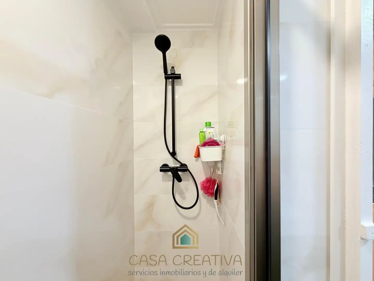Baño de Piso en venta en Alzira con Aire acondicionado, Calefacción y Amueblado