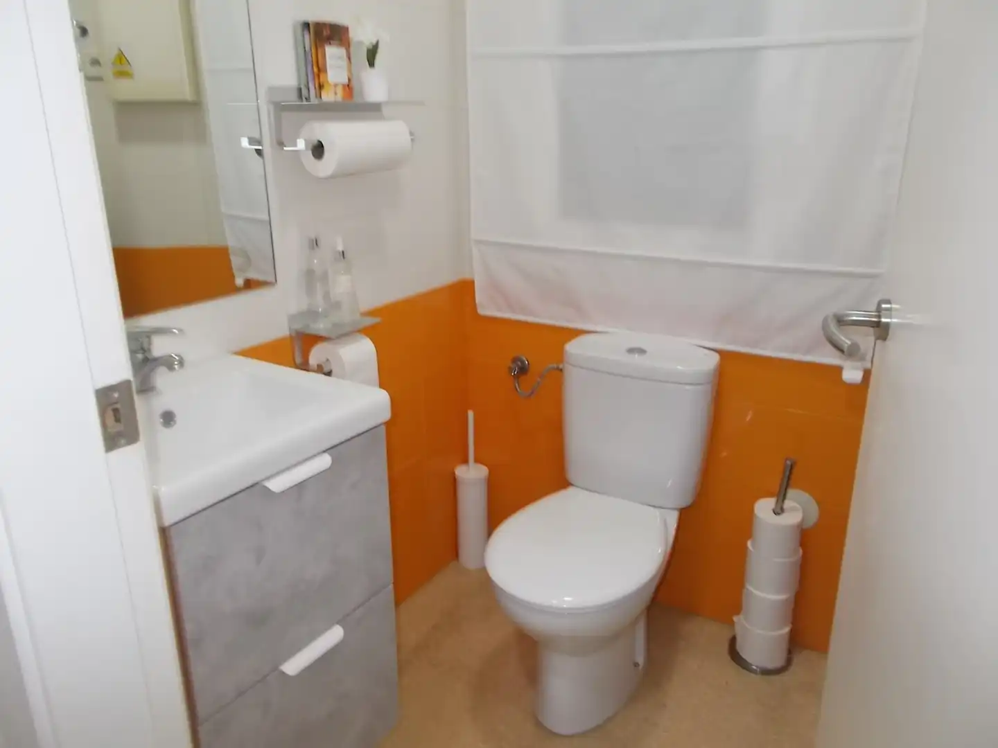 Business premises for transfer in Carrer de Sant Antoni Maria Claret, imagen 6
