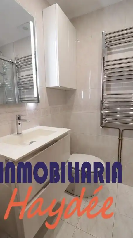 Bathroom of Flat for sale in Leioa  with Heating and Storage room