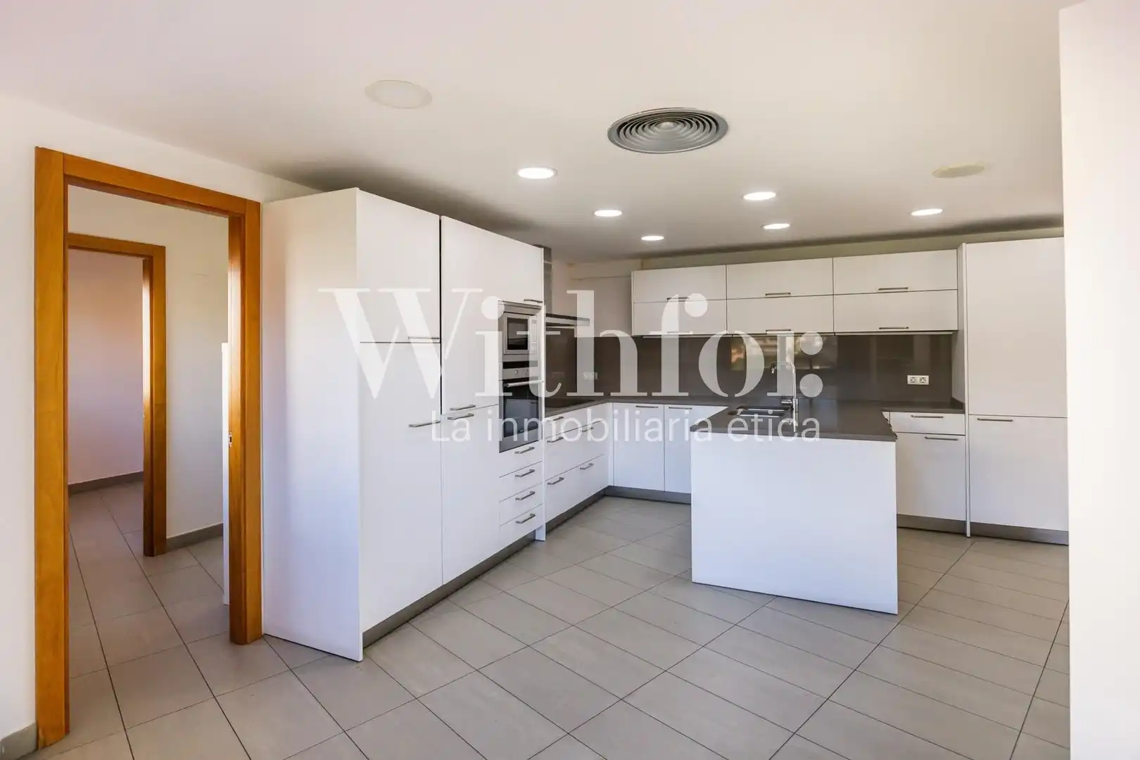 Kitchen of Attic for sale in Barcelona  with Air Conditioner, Heating and Terrace