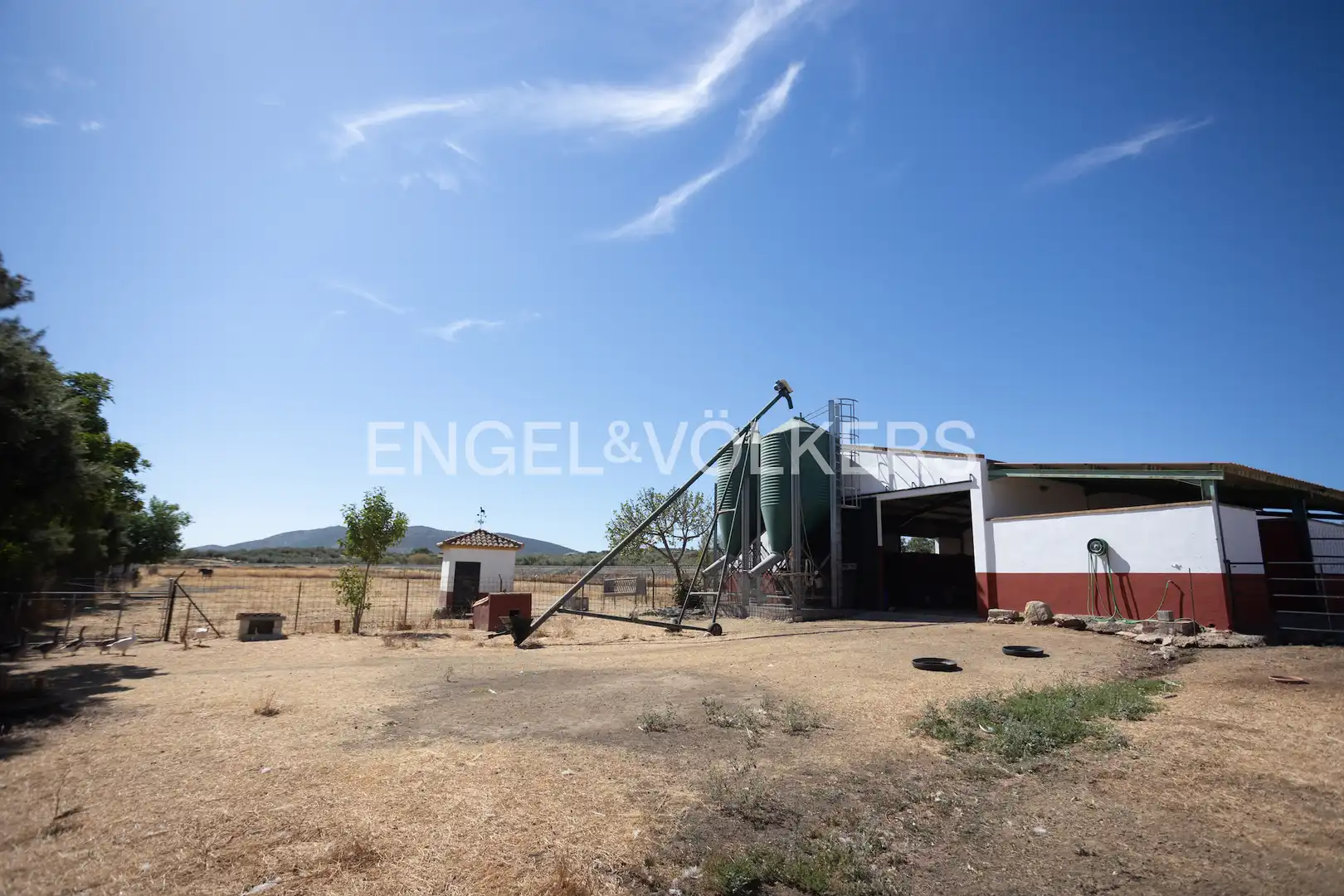 Finca rústica en venta en Llerena con Calefacción, Jardín privado y Trastero