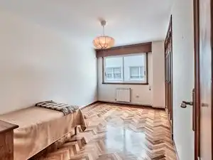 Dormitori de Pis en venda en A Coruña Capital  amb Calefacció, Parquet i Terrassa