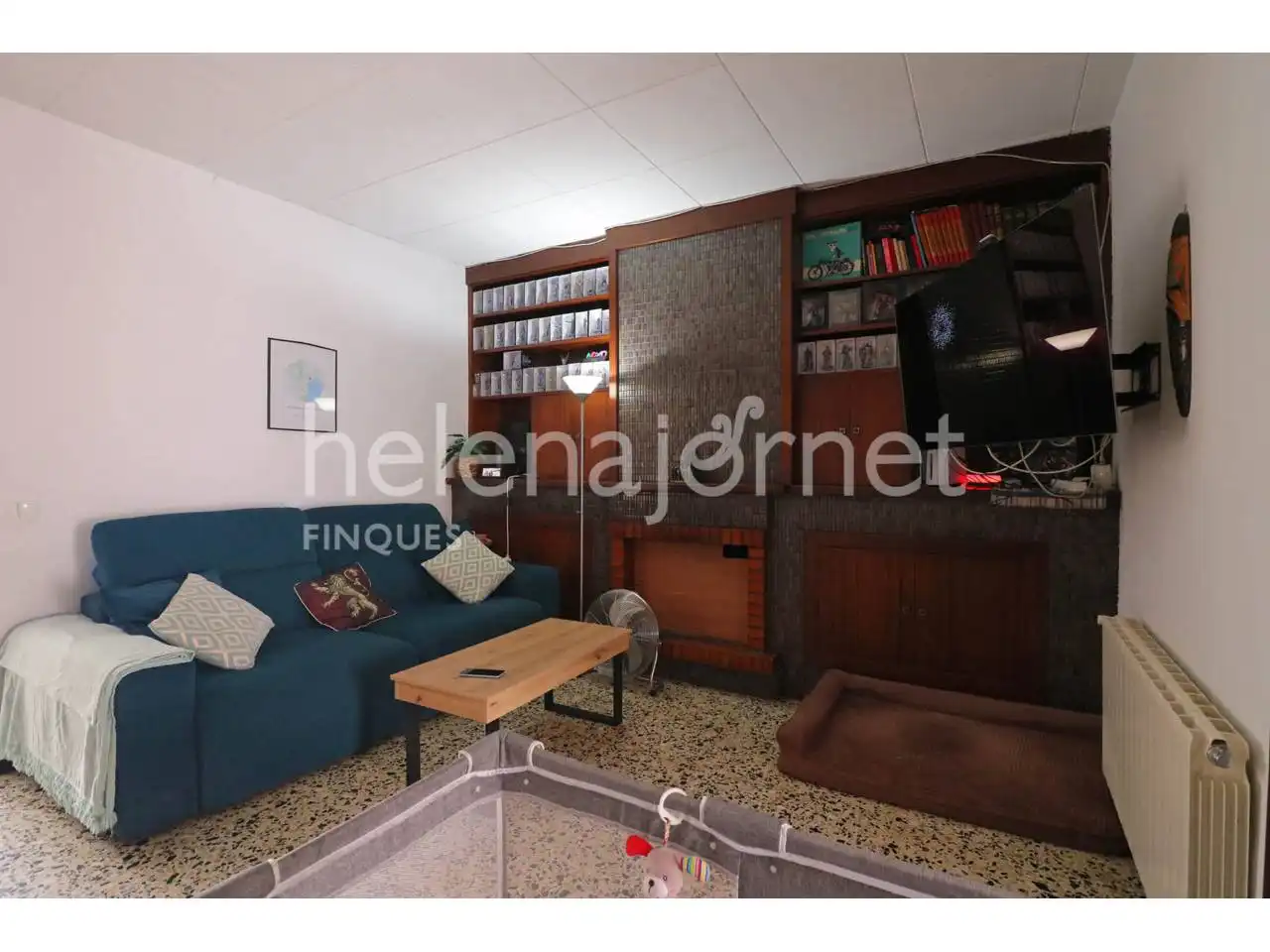 Sala de estar de Casa adosada en venta en Sant Feliu de Guíxols con Calefacción, Terraza y Alarma