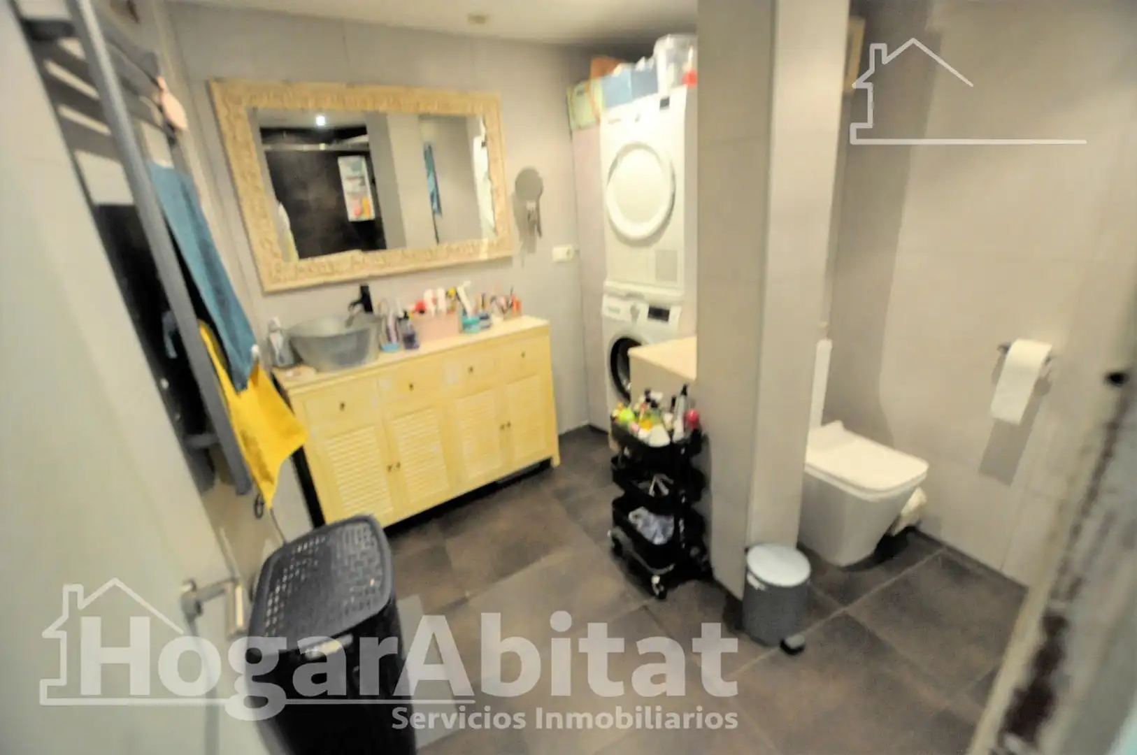 Baño de Piso en venta en Valencia con Terraza