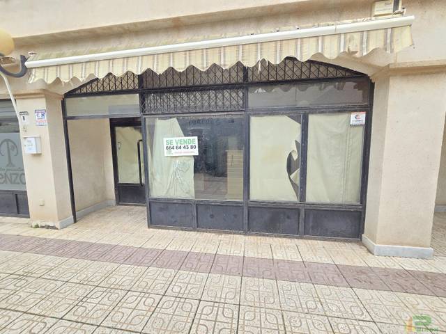 Local comercial en Venta en  Rey Juan Carlos, I en La Hoya