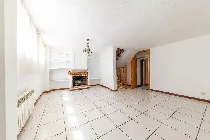 Living room of Detached homes for sale in Pozuelo de Alarcón  with Air Conditioner, Heating and Private garden